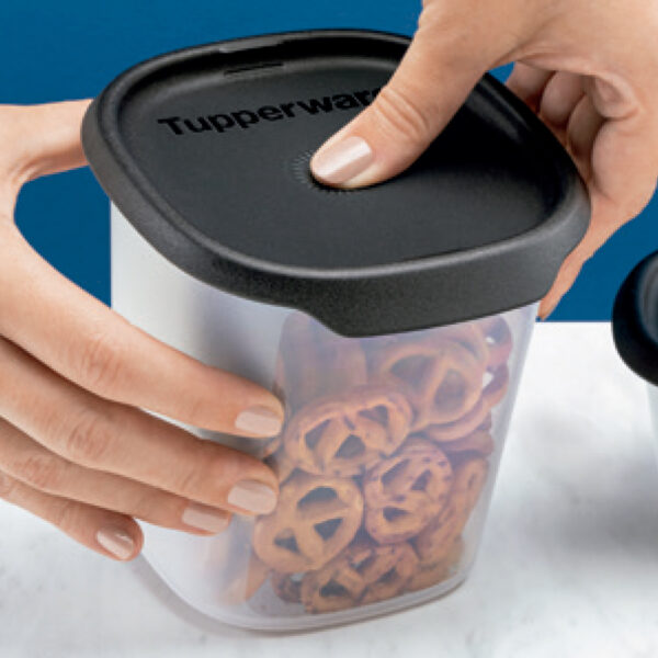 Tupperware Toque + Touch Fresh Quadrado 810ml Preto Translúcido - Image 2